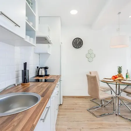 Lejlighed 1 Bedroom Sea View In Center Of Marbella! Marbella